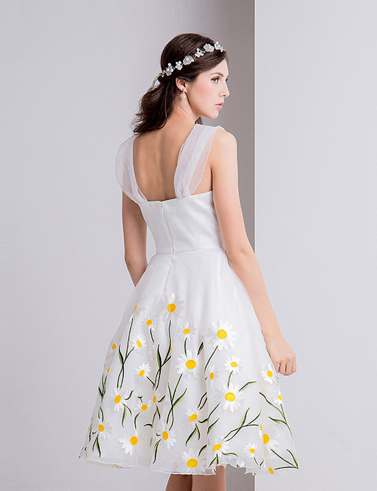 edressbaycom's tweet photo. What do you think about? Dresses? Wedding Dresses? Evening Dresses? Bridal Dresses？Bridesmaid Dresses? Prom Dresses? Party Dresses……😀😀😀 
Here: https://t.co/uRcd9bn91k https://t.co/FovNpCjmpf