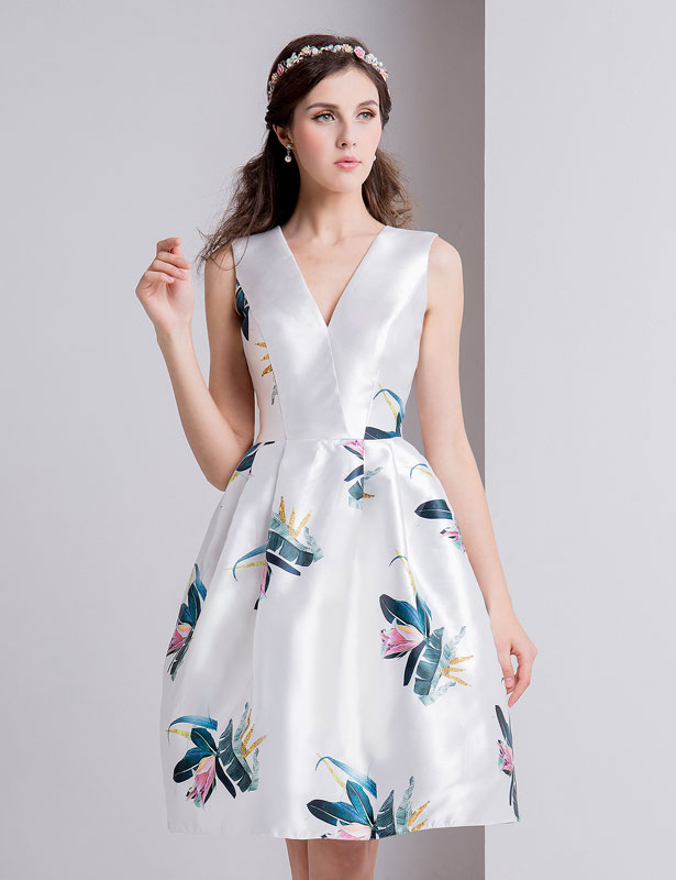 edressbaycom's tweet photo. What do you think about? Dresses? Wedding Dresses? Evening Dresses? Bridal Dresses？Bridesmaid Dresses? Prom Dresses? Party Dresses……😀😀😀 
Here: https://t.co/uRcd9bn91k https://t.co/FovNpCjmpf