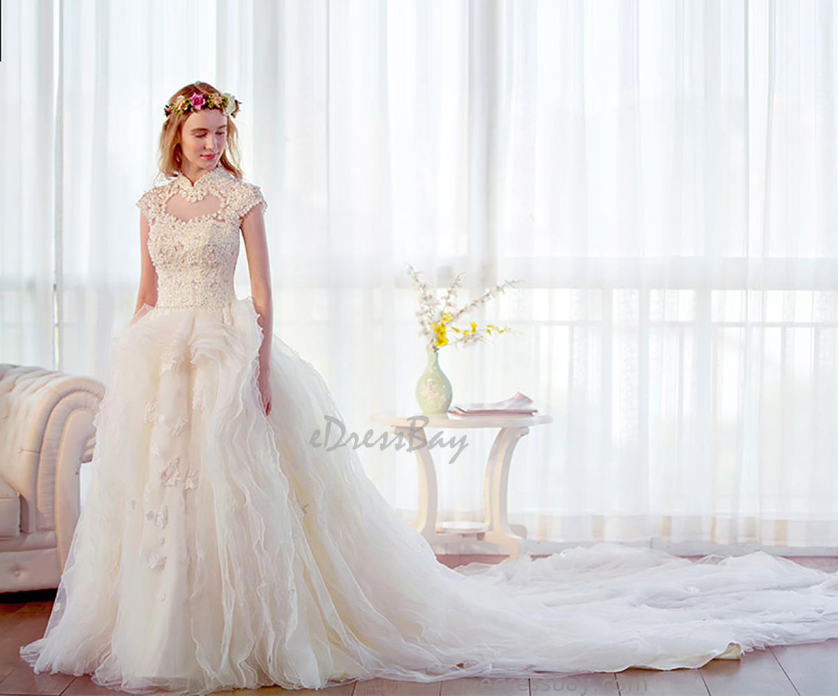 edressbaycom's tweet photo. What do you think about? Dresses? Wedding Dresses? Evening Dresses? Bridal Dresses？Bridesmaid Dresses? Prom Dresses? Party Dresses……😀😀😀 
Here: https://t.co/uRcd9bn91k https://t.co/FovNpCjmpf