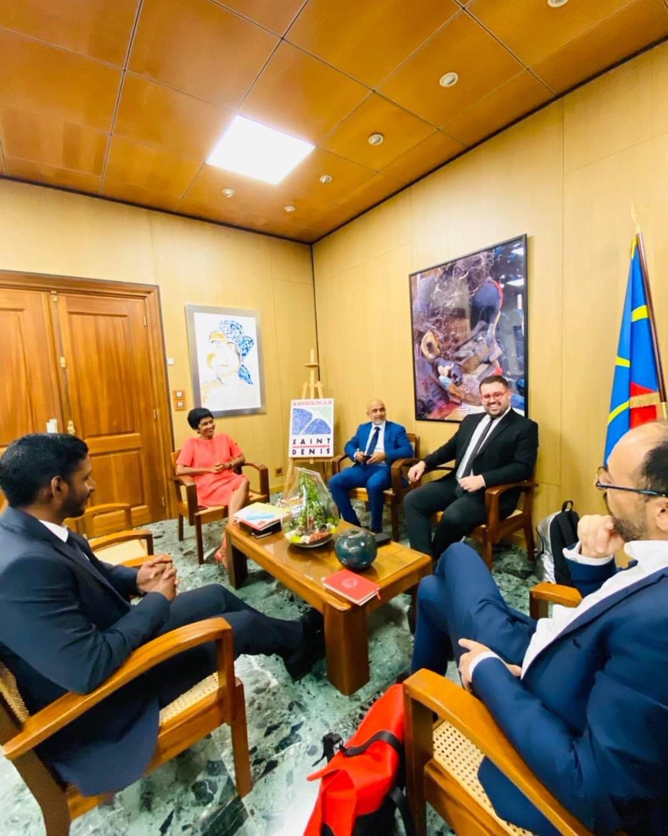 Comprendre la place des Outre-Mers dans la France et dans l'Europe. Un défi ?

La Chaire Outre-mer de Sciences a été créée grâce à mon travail en tant que Ministre des Outres-mer par la loi égalité réelle, c'est la un exemple de mon engagement pour nos jeunes.