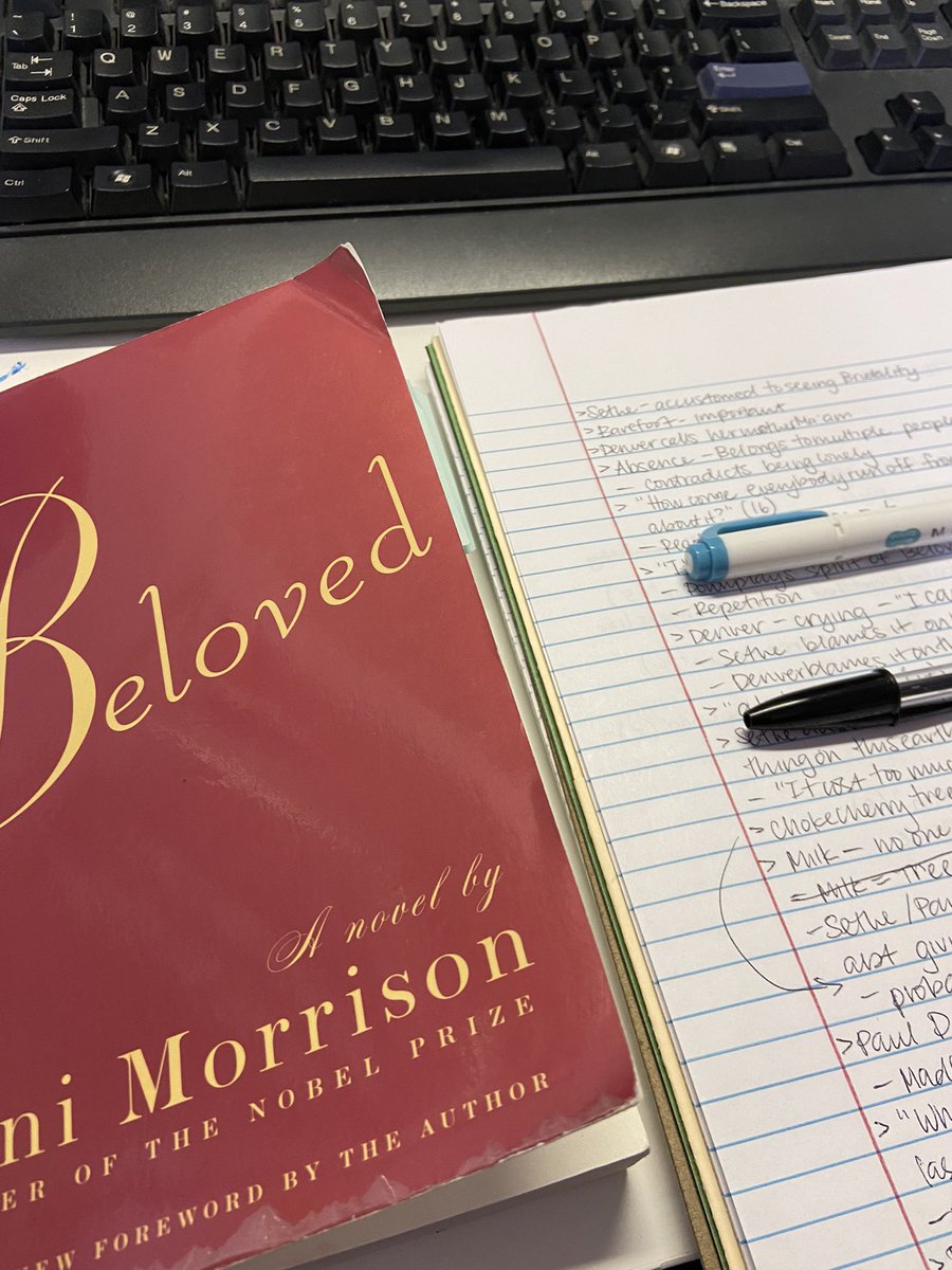 11000ie's tweet photo. hello i finally finished my reading assignment 😭 https://t.co/z9cEhWV8cg