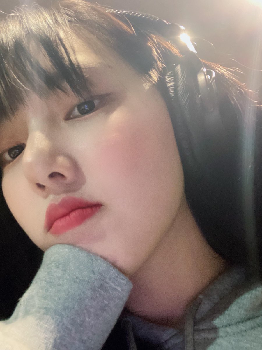 211019 예린 유니버스 FNS

🐥 나 머하게~ 비밀😛
 
#여자친구 #GFRIEND #예린 #YERIN