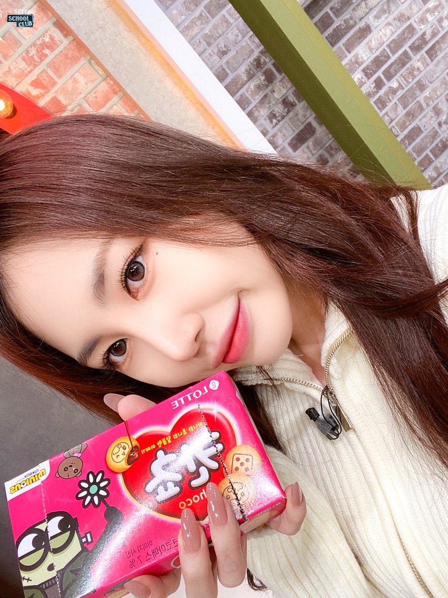 arirang_ASC's tweet photo. [MC]
⠀
드디어 모인 우리 MC들 ❤️‍🔥
셋이 함께여서 에엣씨 마음이 든든 - !
오늘도 ASC 잘 이끌어가줘서 고맙고
우리는 다음 주에 만나요 👋🏻 https://t.co/U5D2tLH9m4