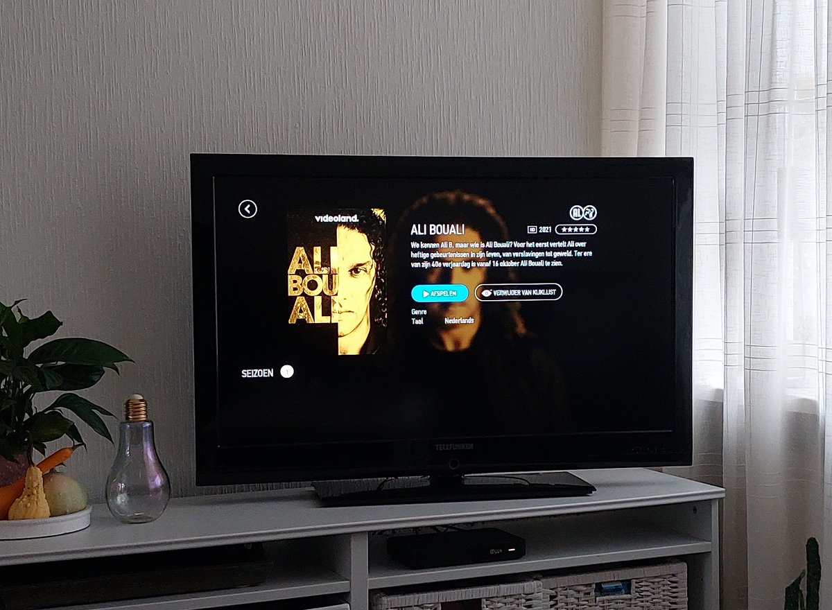 Wil het zo graag zien maar kan het niet afspelen....
Kan <a href="/Videoland/">Videoland</a> ms antwoord geven?
Of <a href="/AliBouali/">Ali B</a> ms?