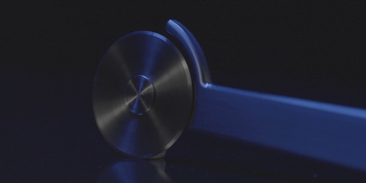 _m2pro_'s tweet image. IT’S GETTING HOT IN HERE 🔥
In ein paar Tagen ist es soweit. Das Messer der Zukunft verändert dein Schneideerlebnis.
Registriere dich jetzt und erhalte als einer der ersten News zum Verkaufsstart unter m2pro.style
M2Pro – Only 3 days left.
#m2pro #innovation #stilvoll