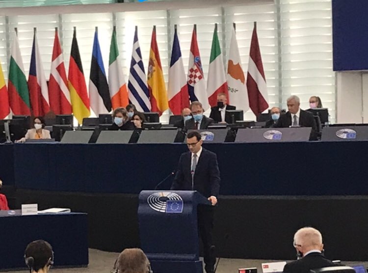 Live: Polish Prime Minister trying to defend his attack on the Treaties. 

Why is he here? 

If you don’t accept the treaties, you don’t accept Parliament, you don’t accept the EU!

You are here, because the Polish people don’t agree with you, and you know it!