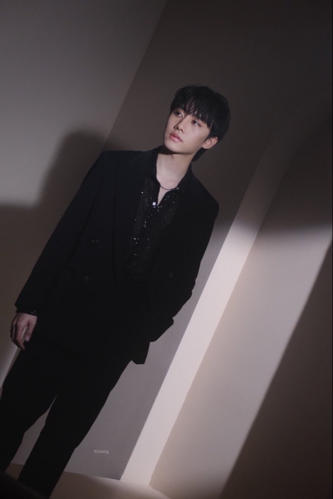 kwangg28's tweet photo. 🖤 #MSIWAT #คำถามเดิมxMARK https://t.co/hK5tnlLv4G