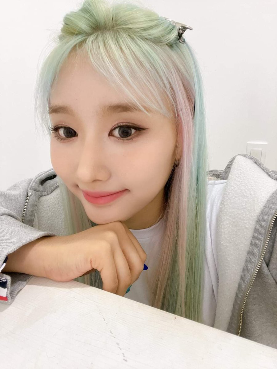 hotissue_cr's tweet photo. ↑#TWITTER ↓210915 #YEBIN

[#예빈]: Yebin apareciendo con un delicioso cabello de algodón de azúcar!! ⭐️🌈🦄🍭🍬 Tan colorido... Algodon!!💖🐹💖

#ICONS #핫이슈 #HOT_ISSUE #S2 #HOT_ISSUE_CostaRica 

✯Cr. @hotissueglobal (핫이슈 - HOT ISSUE)
💛🌺Hot Issue Costa Rica🌺💛 https://t.co/SXFQ9U4Quc