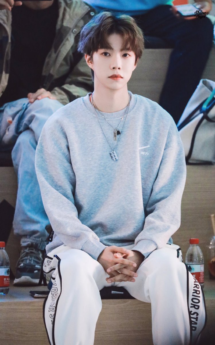 dinghaofiles's tweet photo. 211019 © 陆定昊首站-ShineAngel

#ludinghao #陆定昊 https://t.co/7wHoPFsosY