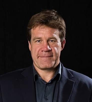 _MARCproduction's tweet photo. 🎬 Demain soir, nouveau #Live Sport avec @JM_Lhermet, ancien joueur à l'@ASMOfficiel et nouvel intégrant de l'@Agence_du_Sport
🎙Une double thématique avec un invité expert en paris sportifs : Maxime Valleix, tipster sous le pseudonyme @MaxJayz ! 
😊 Rendez-vous demain à 18h40 ! https://t.co/bLNyh8U1Tv