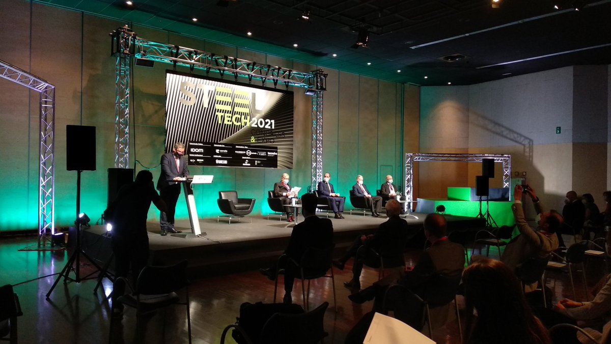 Comienza el acto de apertura del Congreso #SteelTech. Intervienen Mikel Amundarain, Viceconsejero de Industria <a href="/Gob_eus/">Eusko Jaurlaritza - Gobierno Vasco</a>; Andrés Barceló, Dir. gral. <a href="/UNESID/">UNESID</a>, Carlos Álvarez, Pdte. de <a href="/CLUSTER_SIDEREX/">SIDEREX</a>, Juan José Laraudogoitia, Pdte. del CC de STEEL TECH; y  Xabier Basañez (BEC).