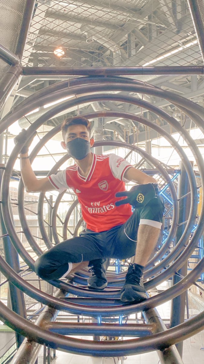 🧜🏻‍♂️🧜🏻‍♂️🧜🏻‍♂️🧜🏻‍♂️ sepetang warga burung biru