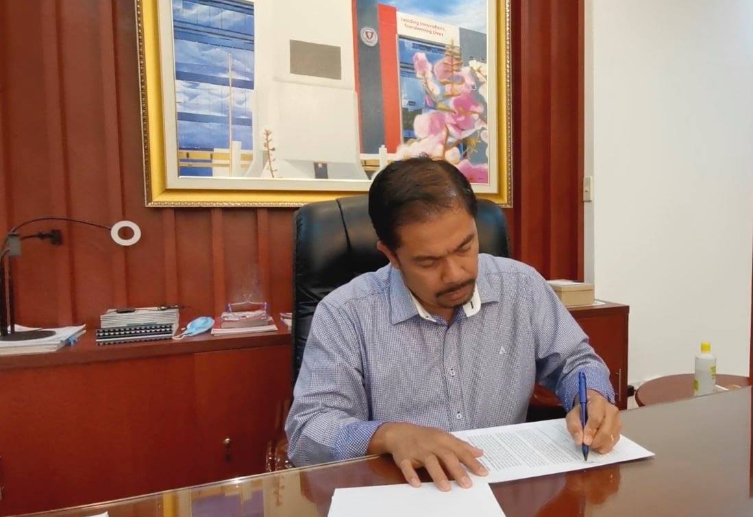 BatStateUTheNEU's tweet photo. DOST grants funding to BatStateU for Regional Inclusive Innovation Center (RIIC) implementation

Read more here: https://t.co/2Y8ARquatn

#LeadingInnovations 
#TransformingLives 
#ZitoRedSpartans https://t.co/UMDWGe34kh