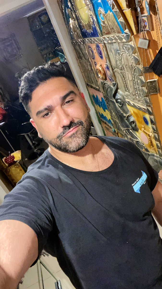_mrseras's tweet photo. The beard is back featuring sleepy eyes. https://t.co/z2d4lsiA58