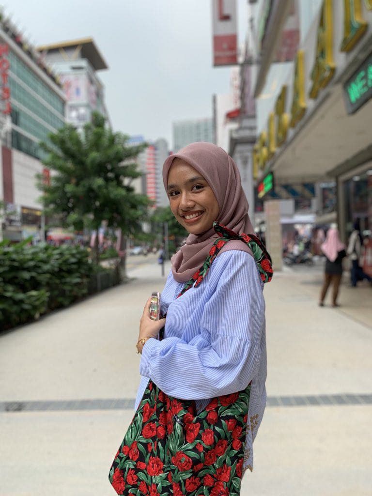emberlymy's tweet photo. Admin decide untuk bagi 10 bag FREE dekat 10 orang. Syaratnya mudah:-

1. Follow @emberlymy 
2. Reply tweet ni dengan ootd anda

Admin akan pilih dan dm 10 orang bertuah tersebut! https://t.co/QFXr6mWOQL