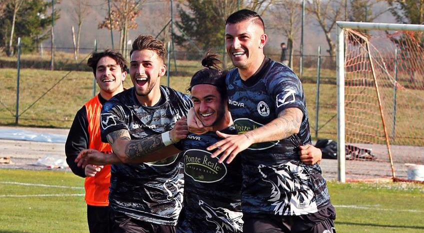 GOL del marplatense Julián Cardellino (<a href="/juligarde/">Julian Cardellino</a>) en la victoria de <a href="/luparense/">Luparense FC</a> 3-0 sobre FC Spinea 1966.