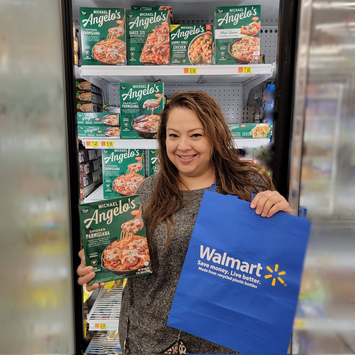 Sharing my Chicken Parm Sliders made with Michael Angelo's Chicken Parmigiana! You can find <a href="/Michael_Angelos/">Michael Angelo's</a> Frozen Gourmet Meals at Walmart nationwide! Click the link to find Michael Angelo's near you! #Ad #MichaelAngelosOutsideTheBox #MyMichaelAngelos gofyi.ly/D6D464D4