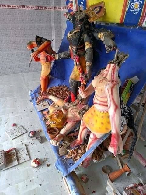savehindu14's tweet photo. @BJP4India @narendramodi #savebangladeshihindu
#Hindus_Attacked_In_Bangladesh
#savebangladeshhindus
#BangladeshiHindusInDanger
#SaveBangladeshiMinority
#BangladeshiHinduwantsafety https://t.co/d3qznfAhv3