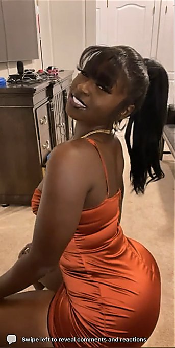 1 pic. I get finer by the day baby 😻🍫🔥 https://t.co/piW1Ot5Yg4