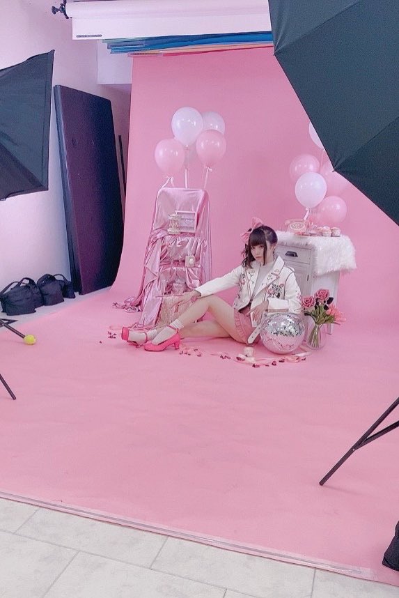 「昨日の撮影ピンクでかわよかったからみて💗🎀🦩🍬🛼🩰♪( ◜௰◝و(و」|ましろ🐰 *＊しろうさ＊* ニコ超両日のイラスト