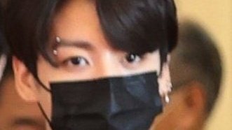 BangtanMab's tweet photo. Os olhinhos de Jeon Jungkook, são uma verdadeira galáxia!!! 
✨"You, You are My Universe"✨ https://t.co/MltXnFTAtk