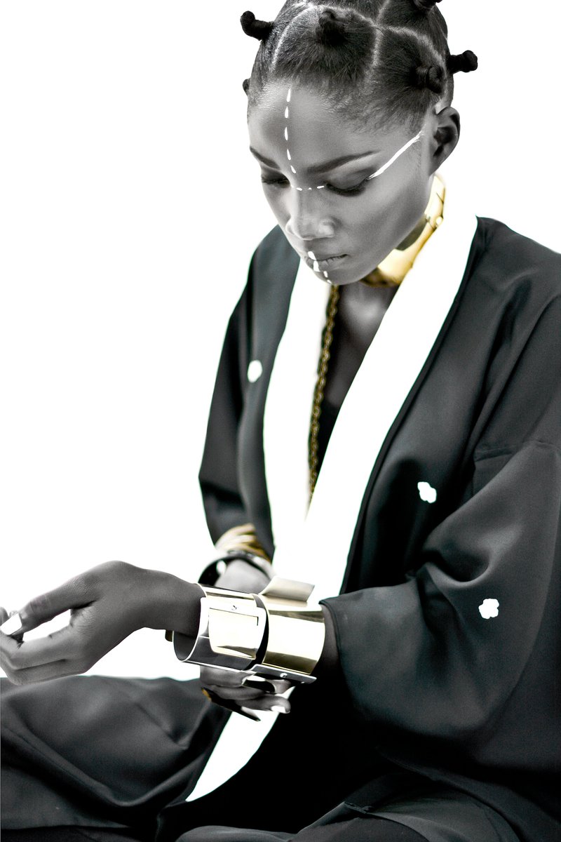 AdeleDejak's tweet photo. What you wear is how you present yourself to the world. Our work is to help you experience a true style indulgence.

#Africanwoman #HandmadeinKenya #Africanfashion #Keyanbrand #Affordableluxury #africanstyle #africanaccessories #sustainablefashion #fashionafrica https://t.co/68cjtcDVSZ