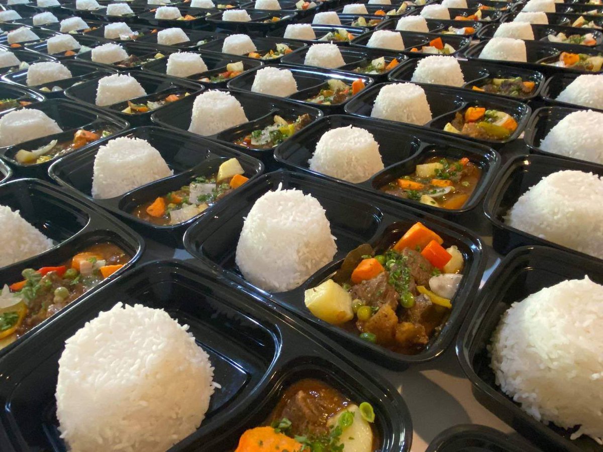 css_ph's tweet photo. Project HCW Relief Day 29 - hot meals delivered to our Covid front line heroes at the Lung Center of the Philippines
#care #share #serve #give #bayanihan #HCWRelief https://t.co/nNK0zD7Yge