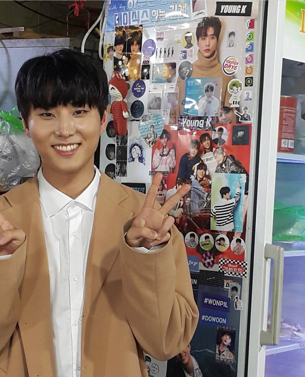 onlyforyoungk's tweet photo. There's a sashimi shack/restaurant Young K loved so much that they made him a "YoungK shrine" (YK and DAY6 photos all over their fridge) 😂 https://t.co/JOTLc5TRbw