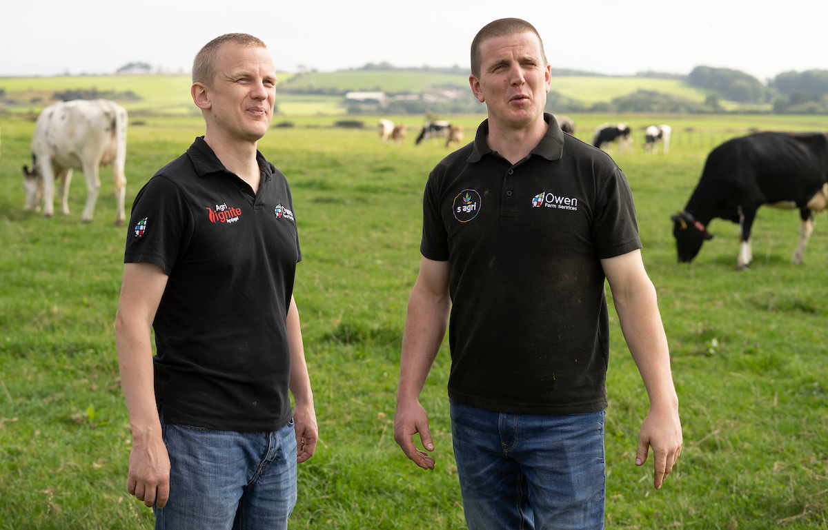 AHDB_Scot's tweet photo. Join us tomorrow for a live webinar at 12pm with Gareth &amp; David Owen, hosts of our new #StrategicDairyFarm @PotstownFarm. They will provide an overview of its background, operations &amp; the team involved. Book now https://t.co/JR36ych1oO @ahdb_dairy @scotdairyhub @Doreen_andersx https://t.co/1tnIc4ZMmY