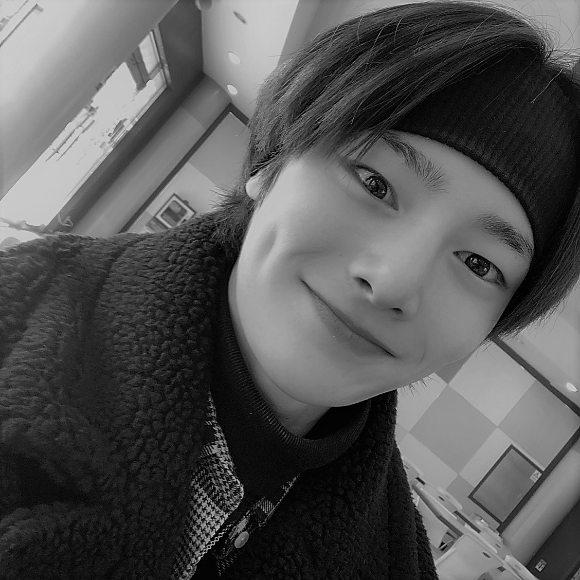 aesthetic_btskz's tweet photo. 🖤😇🤍

#BTSKZ #BTS #StrayKids 
#V #I_N 
@BTS_twt @Stray_Kids https://t.co/dJB9ERKcwz