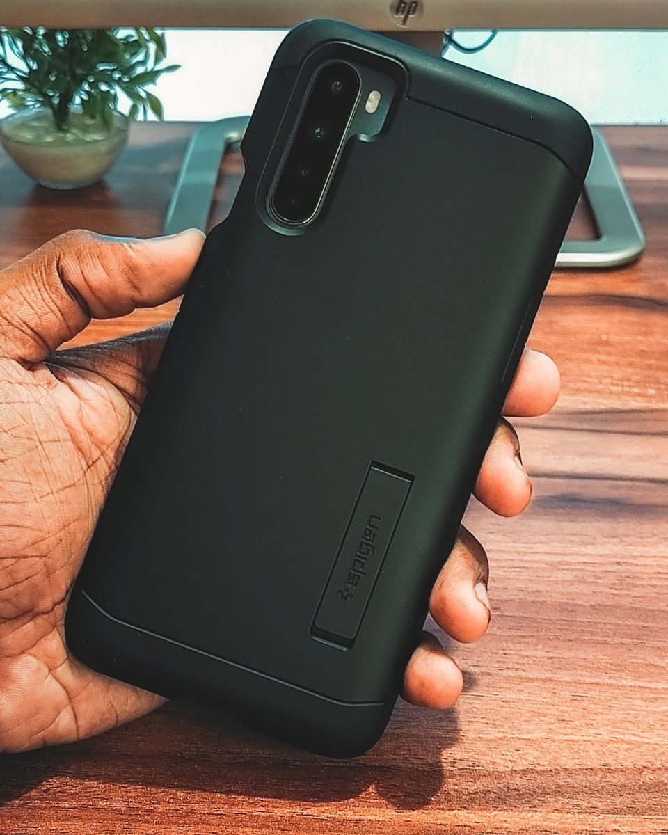 Neeraj81099's tweet photo. I've been using @SpigenWorld on my Oneplus for a while now, and this is my absolute favourite of their accessories.
#spigen #spigencase #oneplus #oneplusnord #oneplusnordphotography #productphotography #productshoot #productphotographer #everydaycarry #mecarmy #workspacedesign https://t.co/JPY5tXHrPq