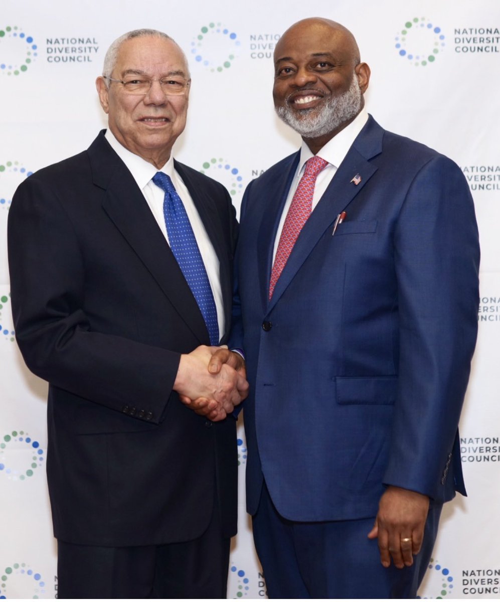 edgray1906's tweet photo. Great memories of myself & #ColinPowell talking #diversity at the @NDC_Diversity a true #patriot thank you #GeneralPowell https://t.co/w2yGQ721f0