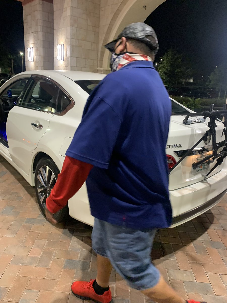 jmackwill's tweet photo. @lyft just had the worst experience with one of your drivers. First off Nicky was not female, said he managed a fleet of Lyft cars. Rolled the windows down for 10 minutes bcuz my sister coughed &amp; said it was Florida/Lyft law. It was almost midnight at 48° outside. https://t.co/ZcFkr64czP
