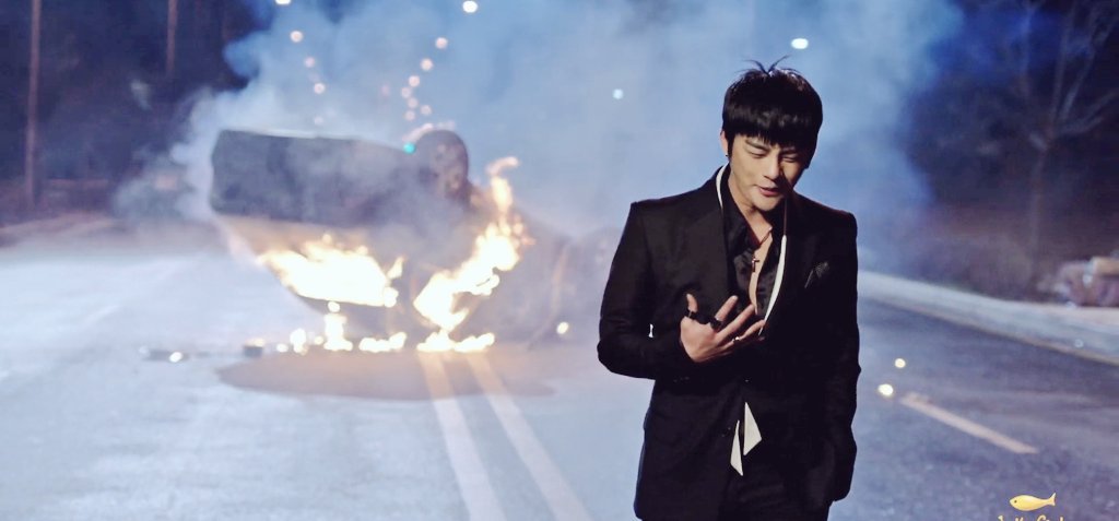 DoomSeo's tweet photo. After Seasons of the Heart, I started getting addicted to #SeoInGuk's Tease Me. It has such nice hooks, almost has an anime OST vibe to it. Not to mention its dramatic MV 😆

I looked it up and discovered that it was written by Drew Ryan Scott, the man behind #EXO's Coming Over. https://t.co/aFiVs0pxHL