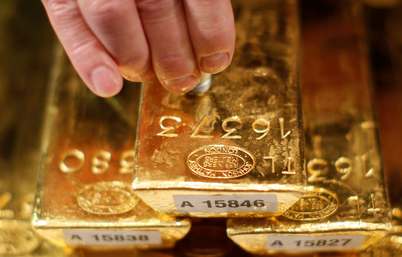 GorgeAnnie's tweet photo. Gold was up on Tuesday morning in Asia, thanks to declines in both the dollar and U.S. bond yields that provided some support to the yellow metal.
#xauusdanalysis #XAUUSDsignal #XAUUSD #xauusdtrader #forexliveupdate #forexsignals #forexsignalservice #forextips #forextrading https://t.co/S5MtKhn18Y