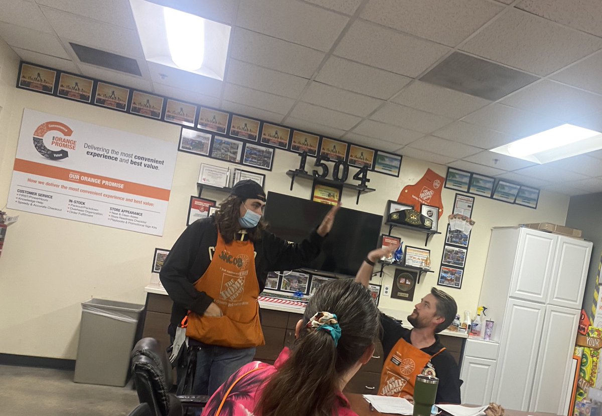 Olivia Young tweet media