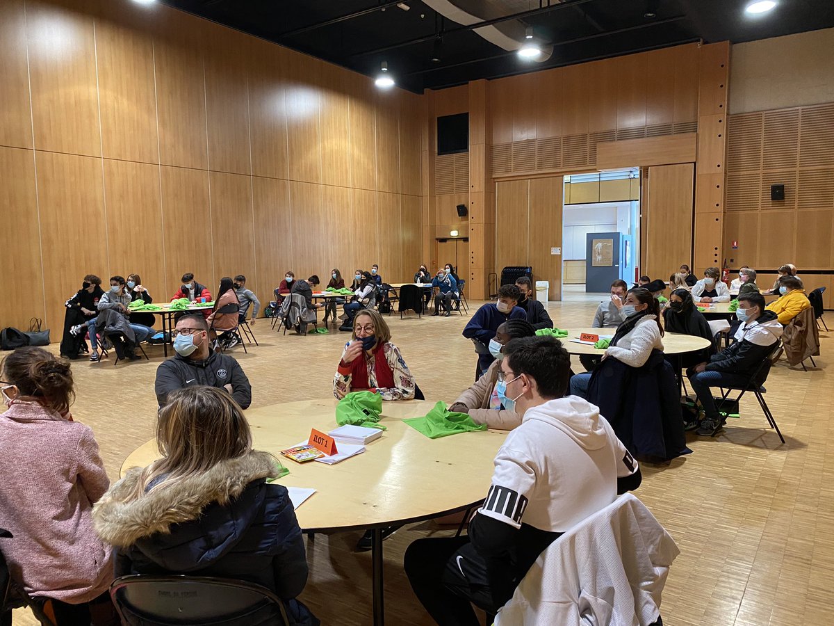 CHAUVEAUPascal1's tweet photo. Départ au carré du Perche de la mini S avec les jeunes de la mission locale et les BTs du lycée Jean Monnet de MORTAGNE au Perche @ac_normandie @CFAANormandie @RegionNormandie @GRETA_Normandie https://t.co/UuJnOSw8cG