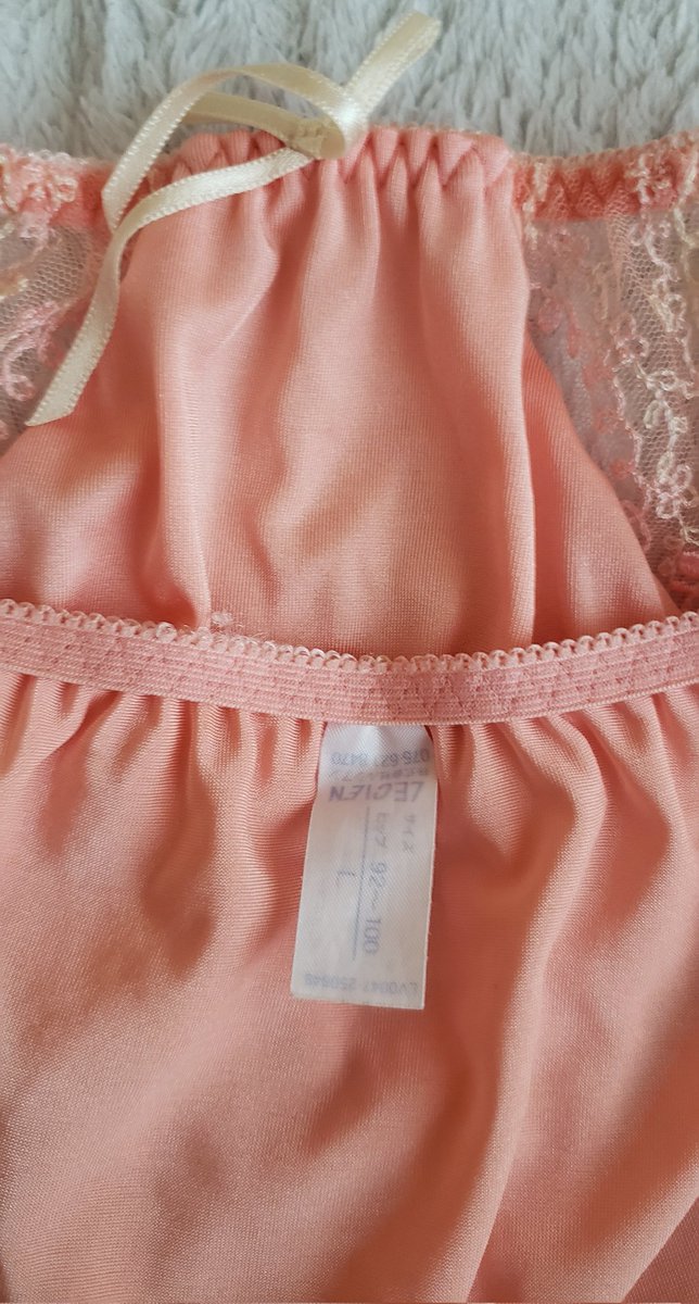 crotch_daisuki's tweet photo. 妻のパンテ��でも時々巻き付けてシコッてます https://t.co/ptaHz2R9XZ