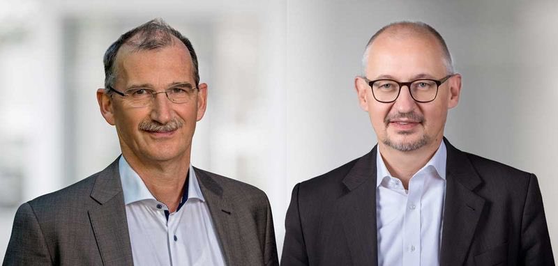shlb_kiel's tweet photo. Daten-Cloud ohne Datenklau - Unser nächstes Onlineforum dreht sich um Sicherheit bei der #Digitalisierung  des Staates Am 25.10. um 19.30. Martin #Schallbruch von @esmtberlin und @BizerJohann von @Datareport diskutieren mit @BeritJohannsen Anmeldung unter digital@shlb.landsh.de https://t.co/Bw9LgnjSuO