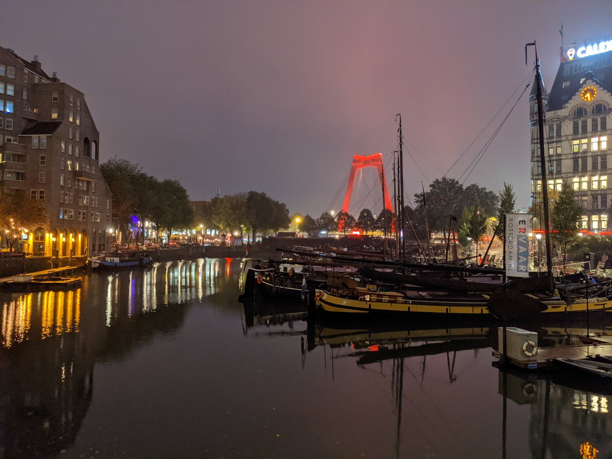Ivan_Bart's tweet photo. Altijd mooi om te zien hoe een stad ontwaakt #Rotterdam #dorotterdam https://t.co/HlWycIeZpr