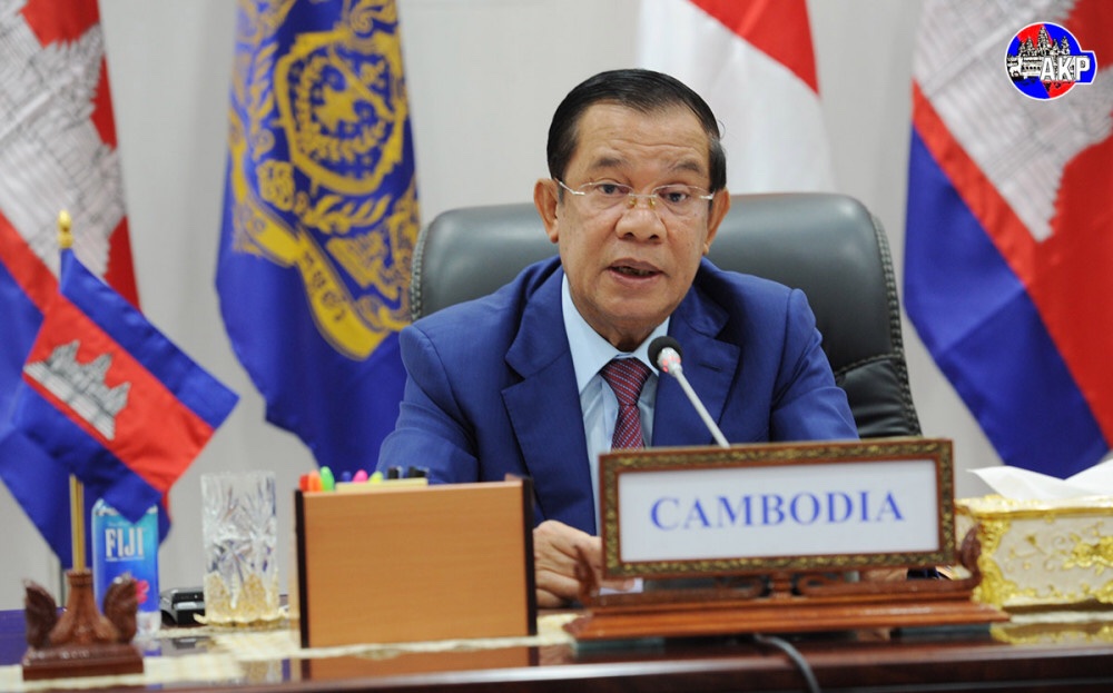 Peace_Palace_KH's tweet photo. Cambodian Prime Minister Samdech Techo @hunsencambodia holds talks with Mr. #TedOsius, President & CEO of the U.S.-ASEAN Business Council, via videoconference this morning https://t.co/30sitxBEAM