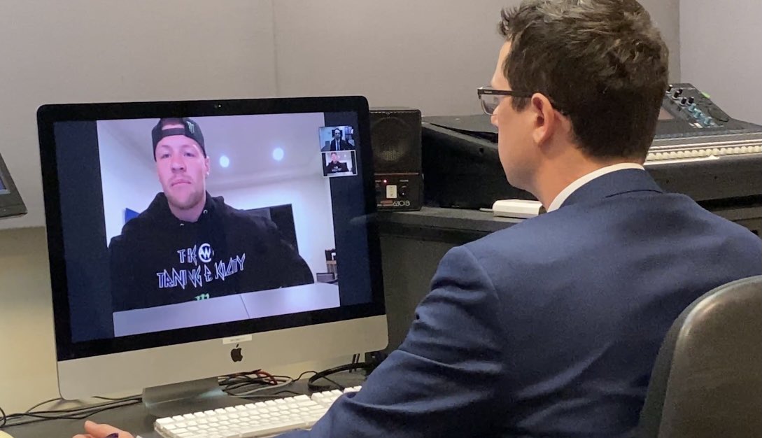 cleary_mitch's tweet photo. Tonight on @7NewsMelbourne:

@CollingwoodFC superstar Jordan De Goey on his off-season training, the hoops he jumped through to land in the USA &amp; his upcoming contract negotiations https://t.co/3bYvU7nl5j