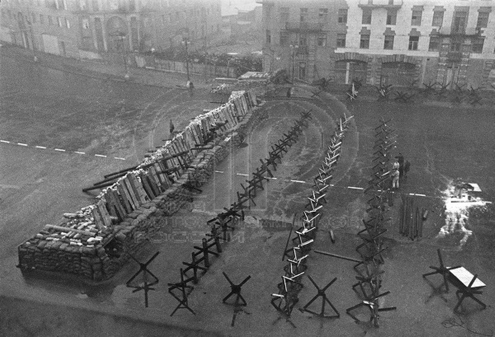 баррикады в москве 1941. президиум верховного совета ссср от 22 июня 1941г. начало войны ссср. 1941 о военном положении. указ президиума верховного совета ссср о мобилизации 22 июня 1941.