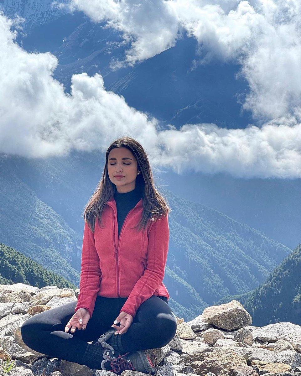 ParineetiChopra's tweet photo. Daily meditation is my secret ✨🧘‍♀️💕 https://t.co/p2SJe0YX9K