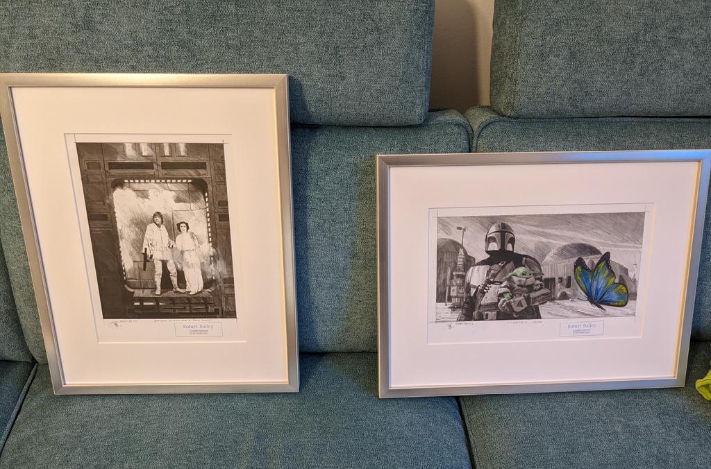 Marsmensch's tweet photo. Yes! Two additions to my Robert Bailey's intergalactic Star Wars sketches just arrived. Impressive what's possible with pencil & paper ๐ #robertbailey https://t.co/hXnLQgdGnI https://t.co/rKL6GdSmOa