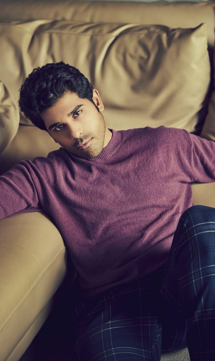 ottfmd's tweet photo. #AlluSirish looks dapper and suave in these pictures ! 

@AlluSirish

#PremaKadanta https://t.co/3QjOxNLAOd