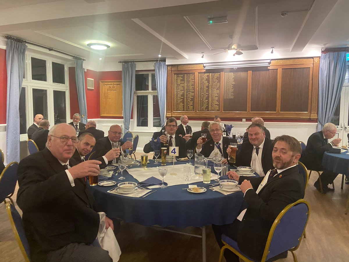 masonicbubbs's tweet photo. Forest of Mendip out visiting yesterday, thank you to the brethren of lodge of Agriculture for there warm welcome.#UGLE #PGLsomerset #forestofmendip https://t.co/cNI0kbyr9i