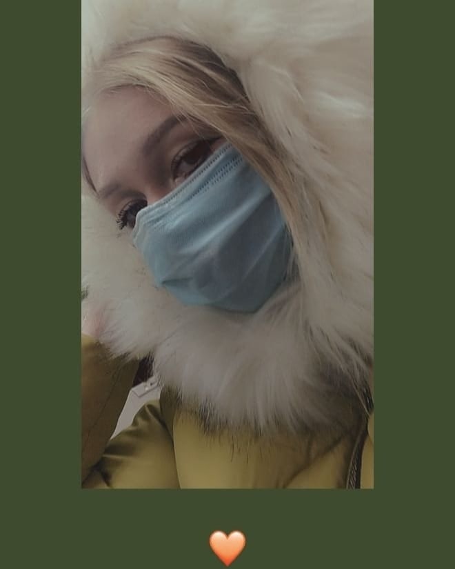 Почему мне сказала подрюжка что в Твиттер выдаживать свои фотки это кринж.
Но поскольку я себя люблю, мне на это похуй