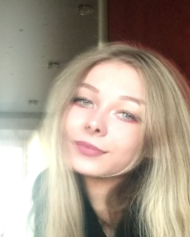Vvikof1's tweet photo. Почему мне сказала подрюжка что в Твиттер выдаживать свои фотки это кринж.
Но поскольку я себя люблю, мне на это похуй https://t.co/HZGCA8eGAN