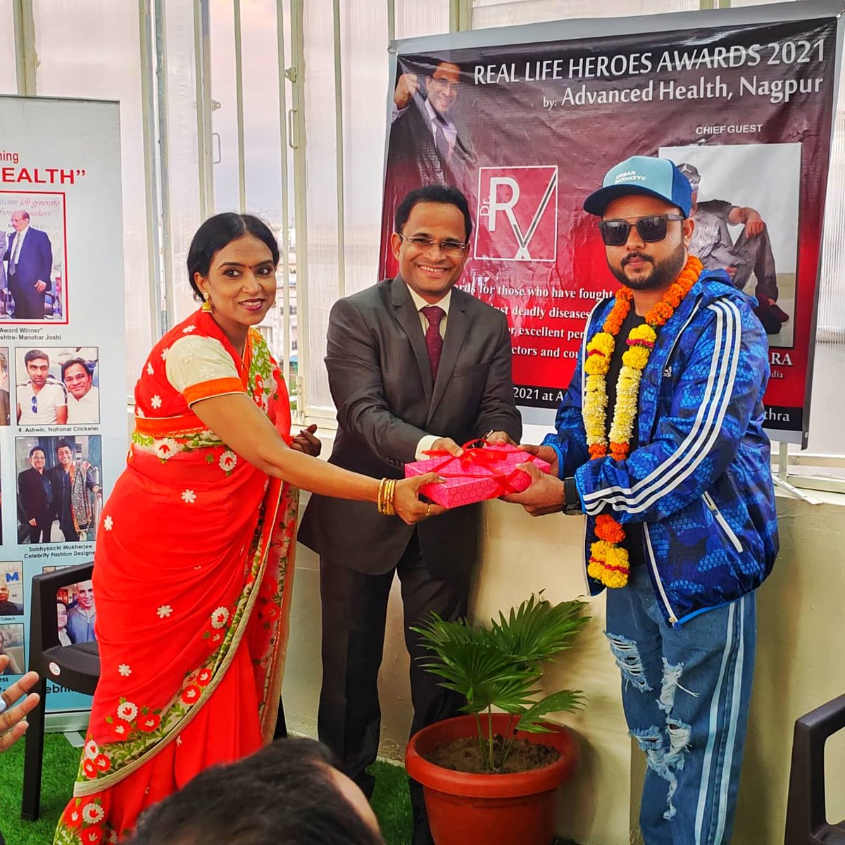 vipulnarigara22's tweet photo. Moments from the Real Life Heroes Awards at Advanced Health, Nagpur, I really appreciate the work & commitment of Advanced Health team .
#VipulNarigara #valiantcricketer #Nagpur #Event #AdvancedHealth #NagpurCity #maharasthra #india https://t.co/nI1rtyHMbi